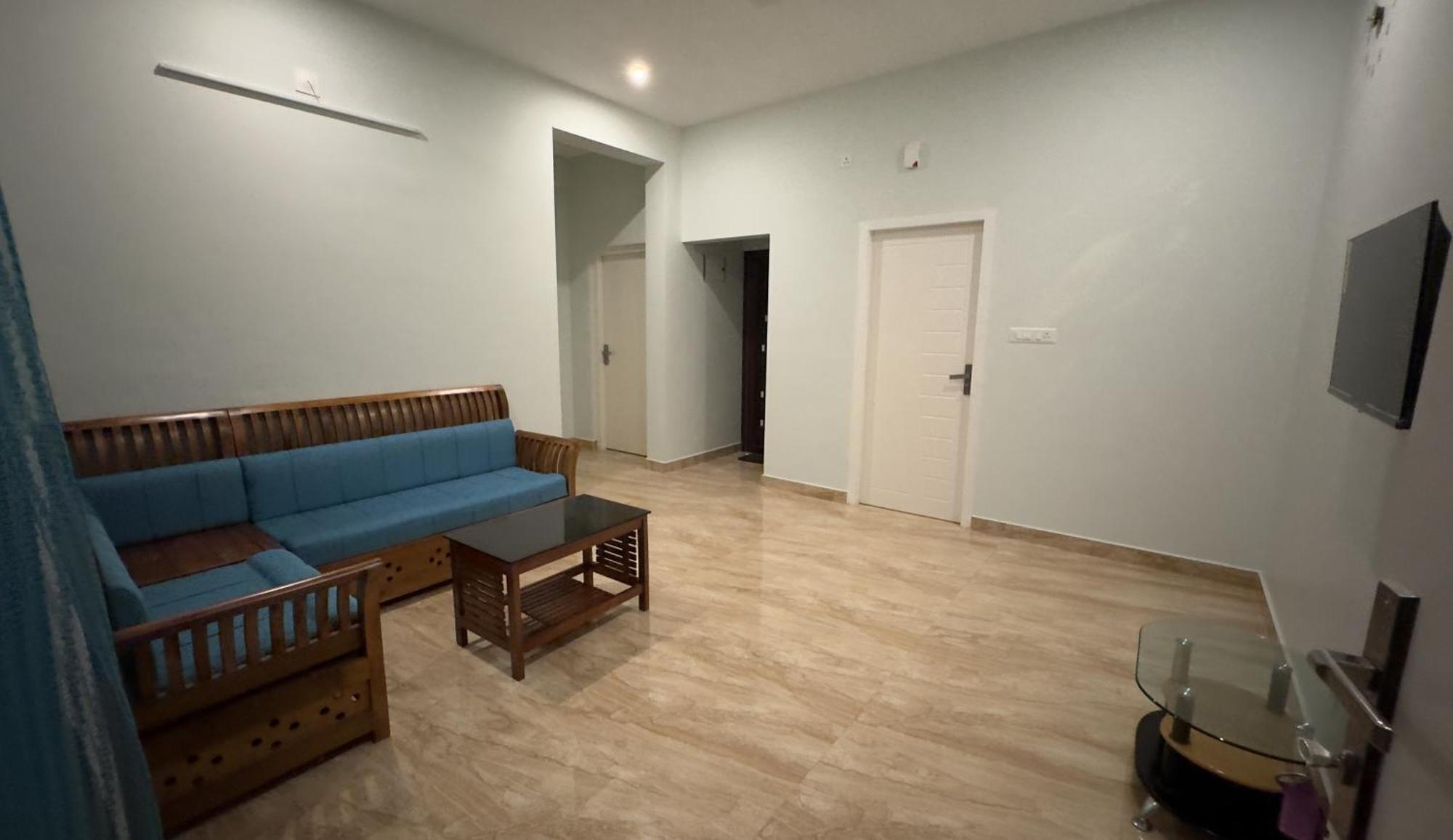 The Karlyle Homestay Vaduvanchal エクステリア 写真