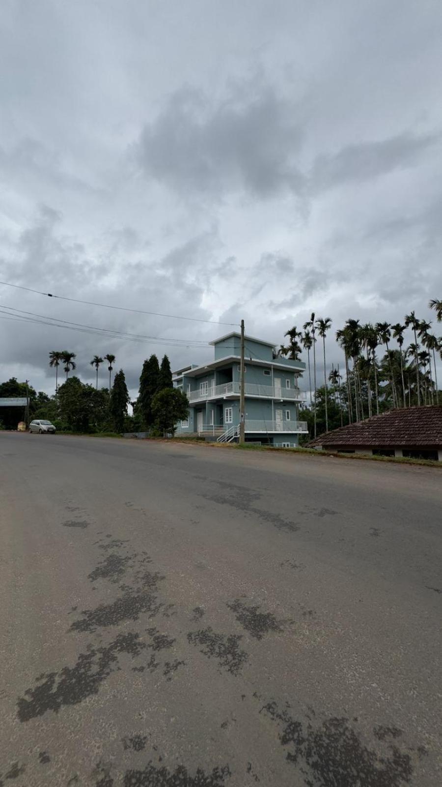 The Karlyle Homestay Vaduvanchal エクステリア 写真